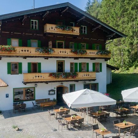 Hôtel Gasthof St. Adolari à Sankt Ulrich am Pillersee Extérieur photo