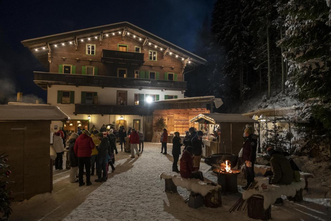 Hôtel Gasthof St. Adolari à Sankt Ulrich am Pillersee Extérieur photo