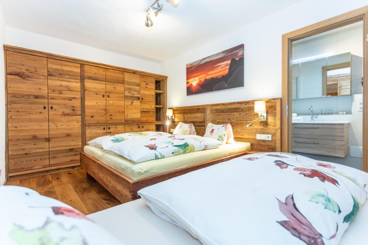 Hôtel Gasthof St. Adolari à Sankt Ulrich am Pillersee Extérieur photo