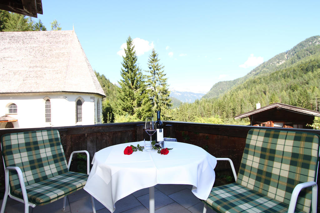 Hôtel Gasthof St. Adolari à Sankt Ulrich am Pillersee Chambre photo