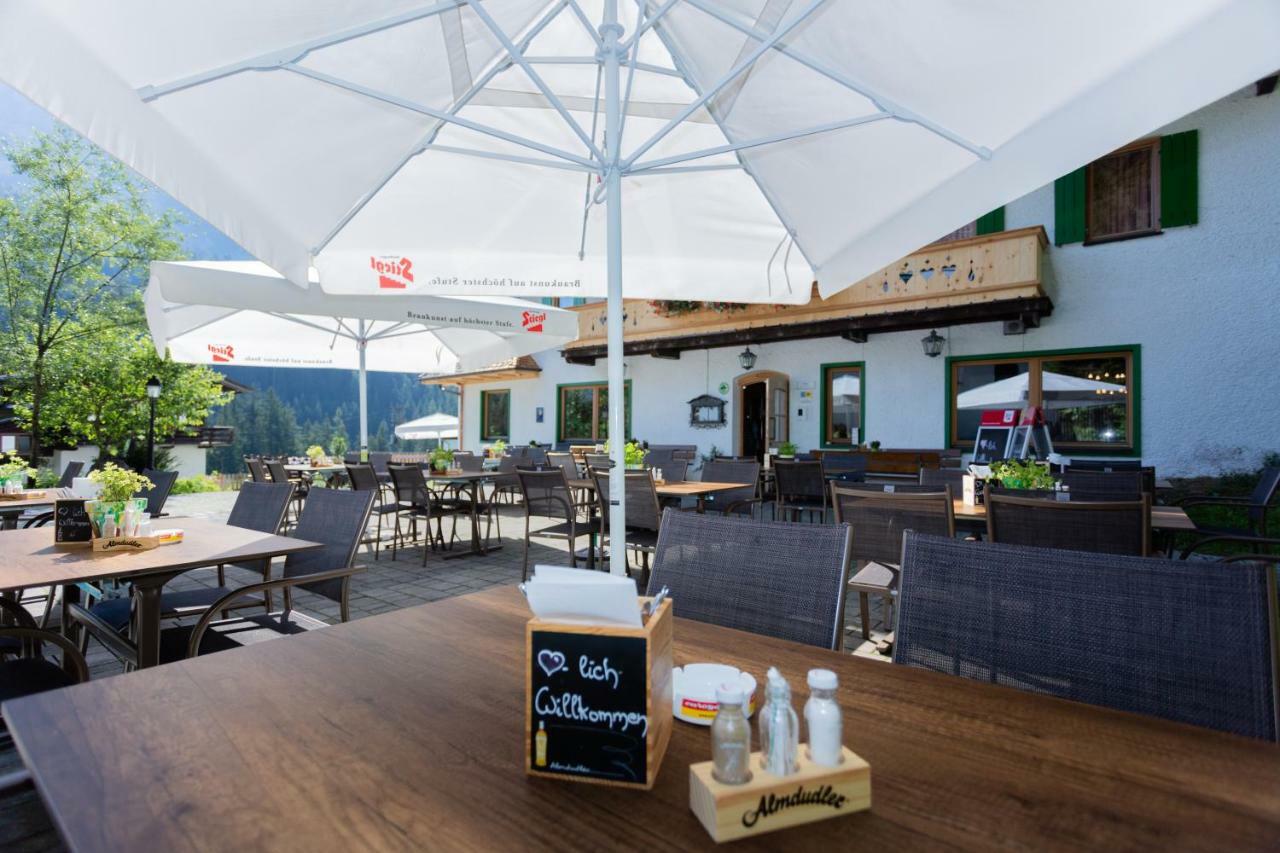 Hôtel Gasthof St. Adolari à Sankt Ulrich am Pillersee Extérieur photo