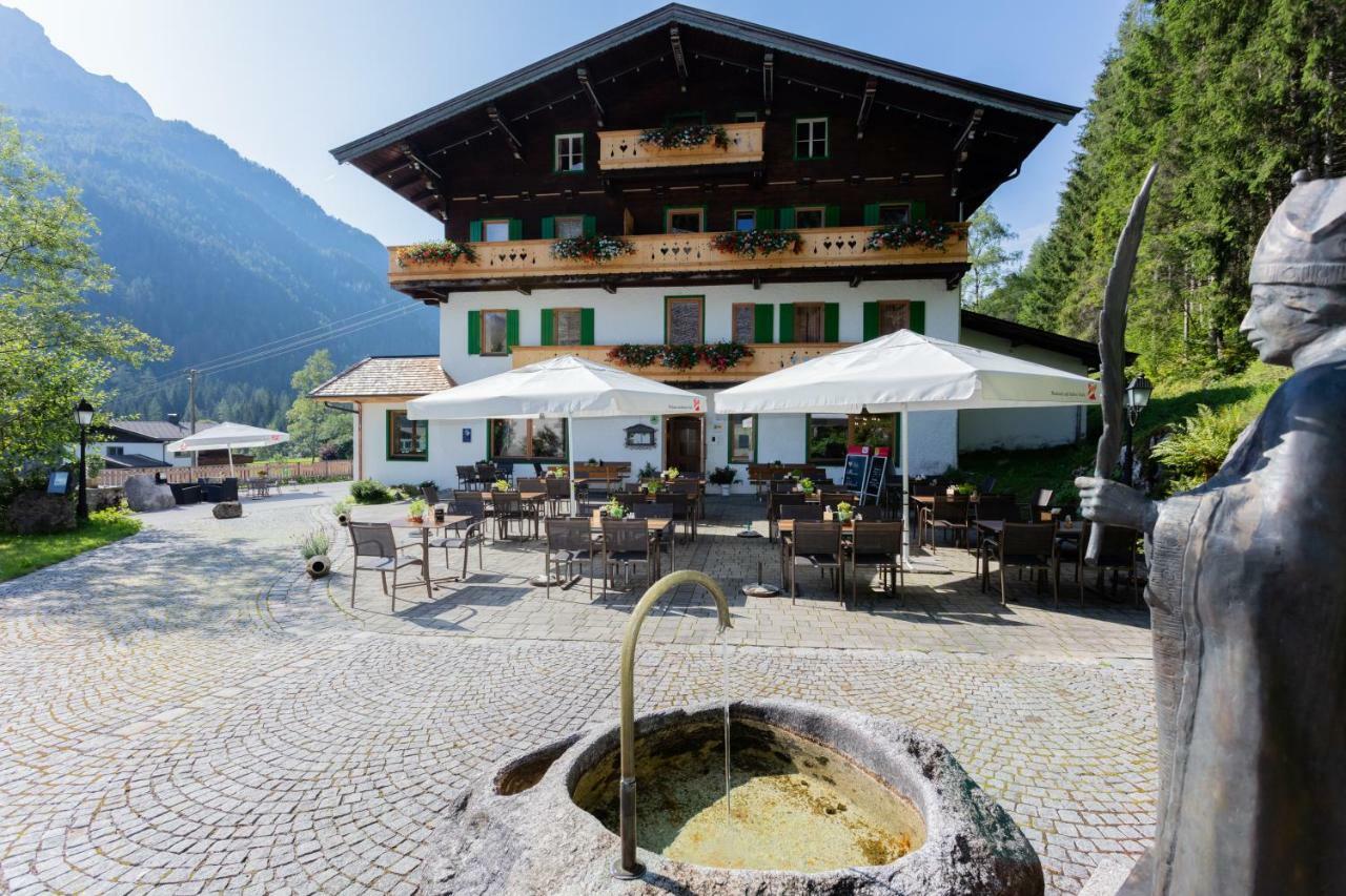 Hôtel Gasthof St. Adolari à Sankt Ulrich am Pillersee Extérieur photo