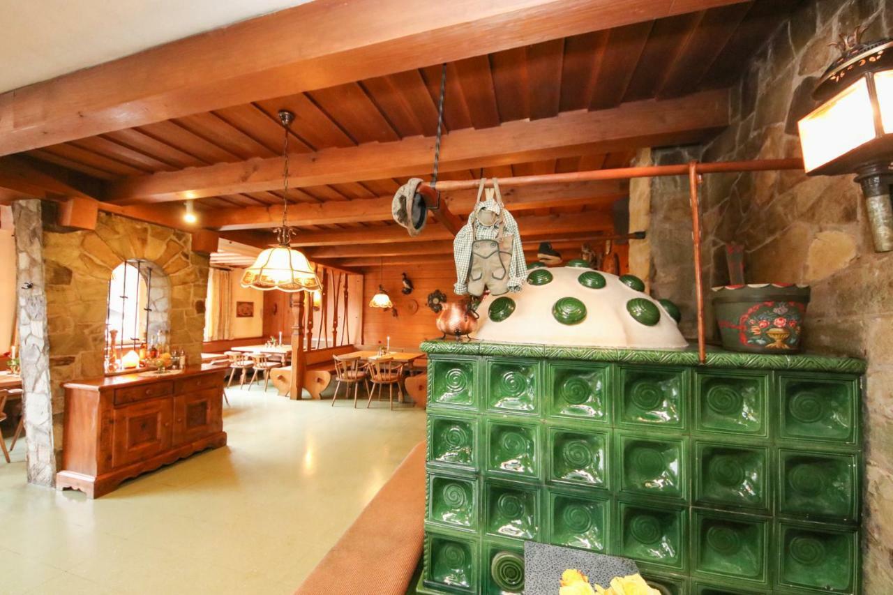 Hôtel Gasthof St. Adolari à Sankt Ulrich am Pillersee Extérieur photo